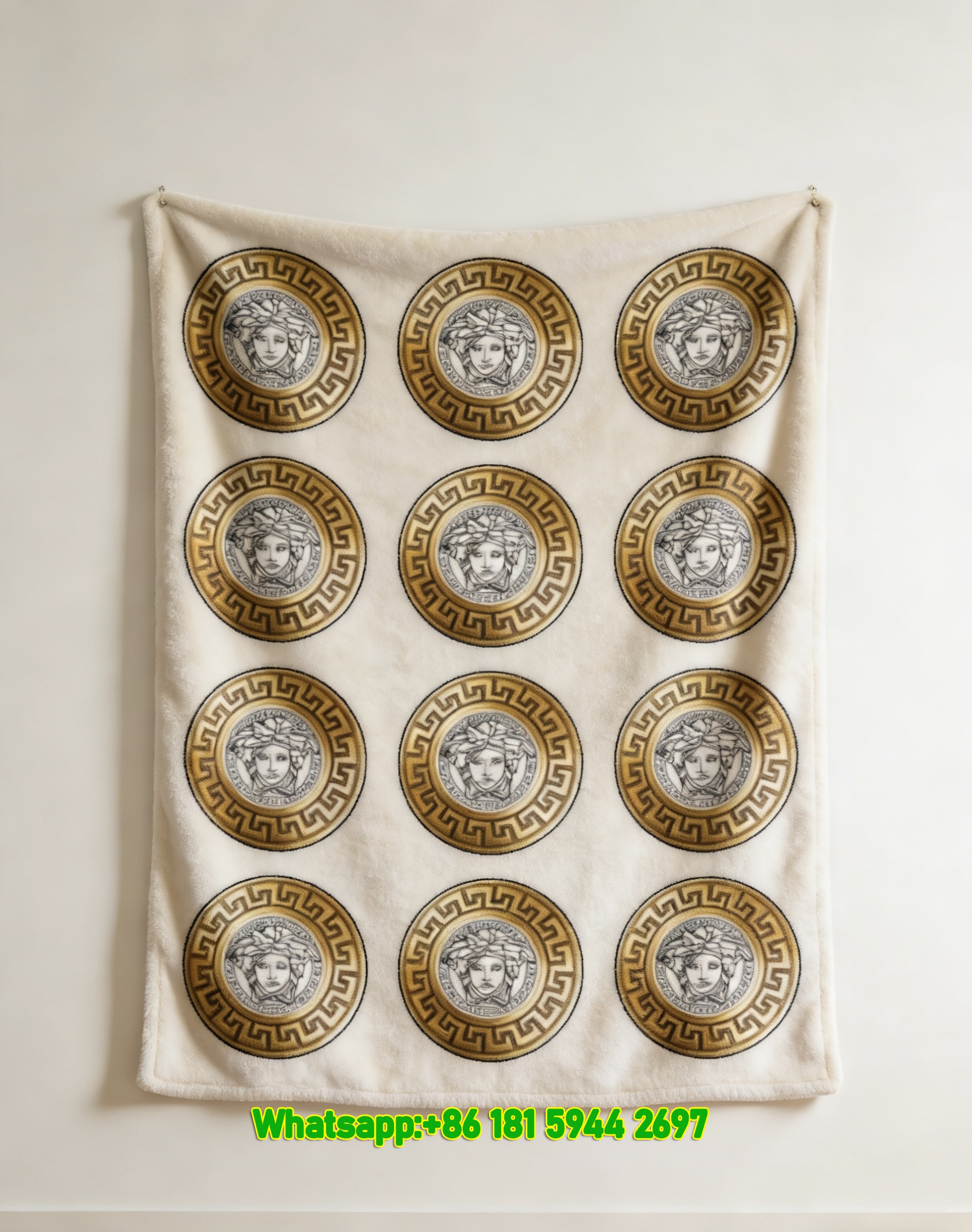 Versace Gold Medusa Head Pattern Flannel Throw Blanket Luxury Greek Key Printed Sofa Cover Blanket IMG_1344